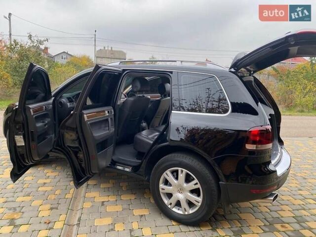 Черный Фольксваген Туарег, объемом двигателя 3 л и пробегом 360 тыс. км за 9800 $, фото 12 на Automoto.ua