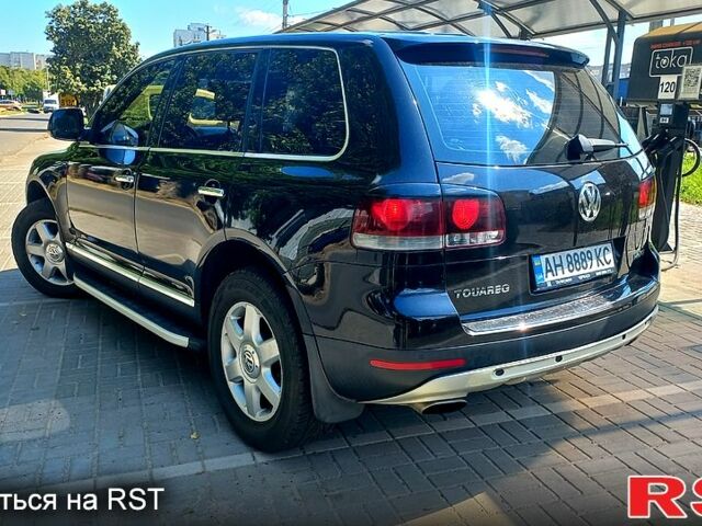 Чорний Фольксваген Туарег, об'ємом двигуна 3 л та пробігом 292 тис. км за 11500 $, фото 5 на Automoto.ua