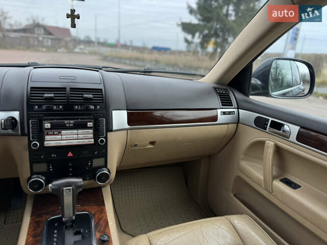 Черный Фольксваген Туарег, объемом двигателя 3.6 л и пробегом 280 тыс. км за 10750 $, фото 20 на Automoto.ua