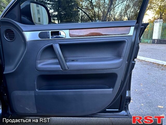 Фольксваген Туарег 2008 в Желтых Водах на Automoto.ua Черный Фольксваген Туарег, объемом двигателя 3 л и пробегом 221 тыс. км за 9800 $, фото 11 на Automoto.ua