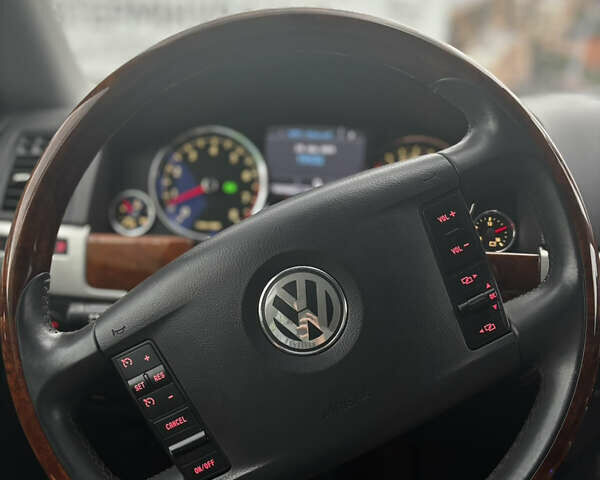 Черный Фольксваген Туарег, объемом двигателя 3.6 л и пробегом 173 тыс. км за 14500 $, фото 11 на Automoto.ua