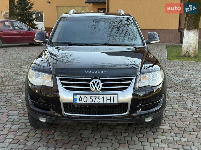 Черный Фольксваген Туарег, объемом двигателя 3 л и пробегом 314 тыс. км за 10500 $, фото 3 на Automoto.ua