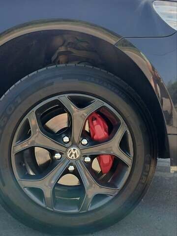 Черный Фольксваген Туарег, объемом двигателя 2.97 л и пробегом 344 тыс. км за 10950 $, фото 29 на Automoto.ua