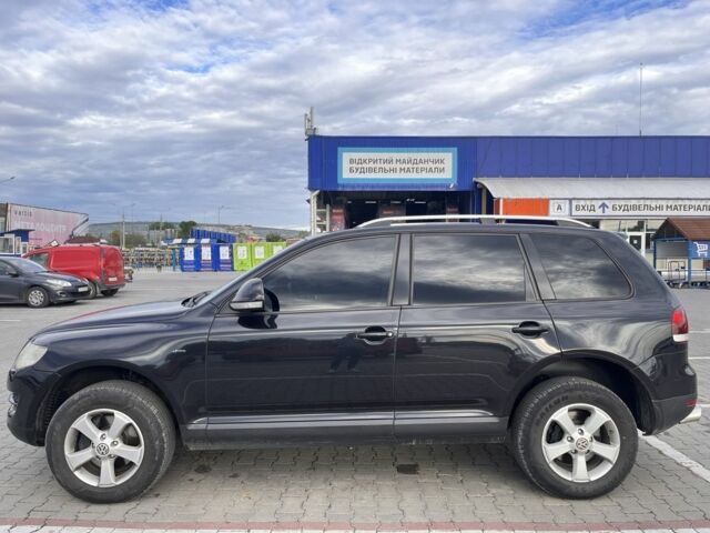 Черный Фольксваген Туарег, объемом двигателя 3 л и пробегом 357 тыс. км за 10200 $, фото 1 на Automoto.ua