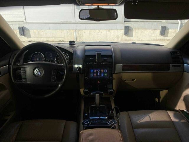 Чорний Фольксваген Туарег, об'ємом двигуна 2.5 л та пробігом 296 тис. км за 10290 $, фото 15 на Automoto.ua