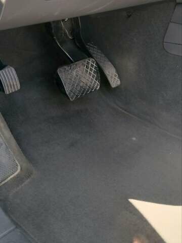 Черный Фольксваген Туарег, объемом двигателя 2.97 л и пробегом 344 тыс. км за 10950 $, фото 45 на Automoto.ua