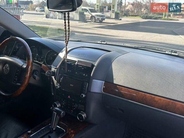 Черный Фольксваген Туарег, объемом двигателя 4.2 л и пробегом 286 тыс. км за 8999 $, фото 38 на Automoto.ua