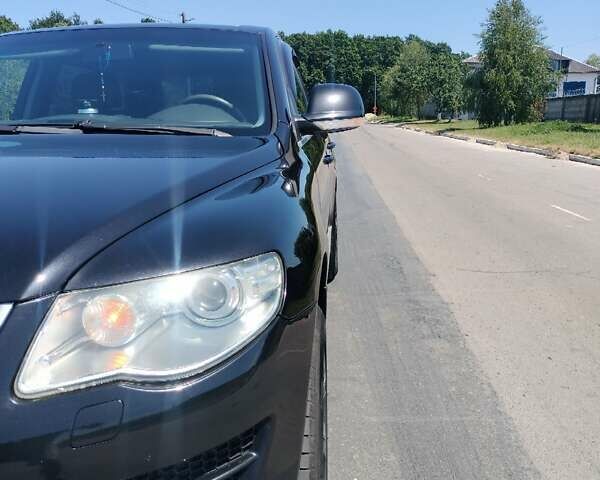 Черный Фольксваген Туарег, объемом двигателя 2.97 л и пробегом 344 тыс. км за 10950 $, фото 11 на Automoto.ua