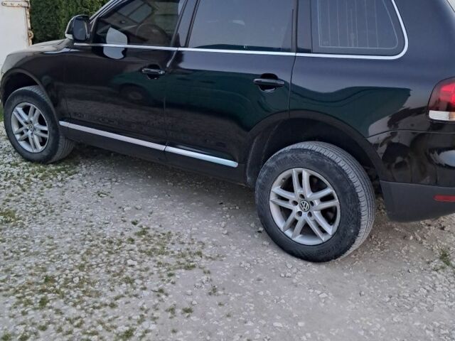 Чорний Фольксваген Туарег, об'ємом двигуна 2.5 л та пробігом 240 тис. км за 12200 $, фото 4 на Automoto.ua