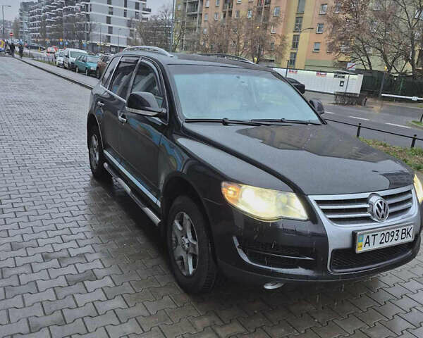 Чорний Фольксваген Туарег, об'ємом двигуна 2.5 л та пробігом 308 тис. км за 10000 $, фото 18 на Automoto.ua