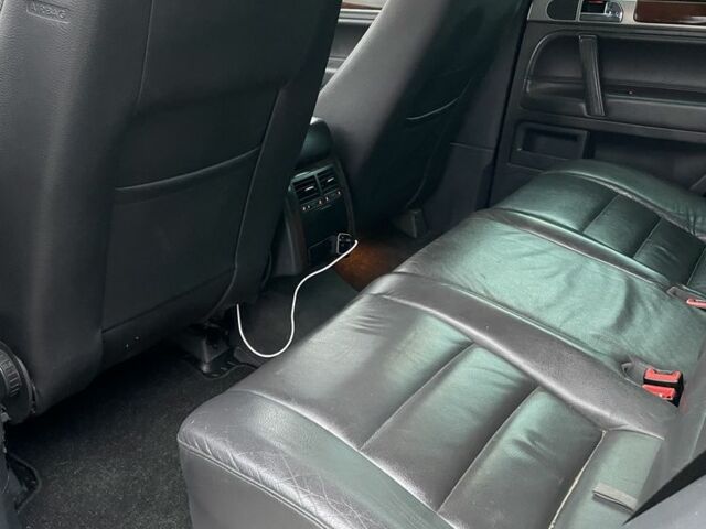 Чорний Фольксваген Туарег, об'ємом двигуна 3 л та пробігом 350 тис. км за 6200 $, фото 14 на Automoto.ua