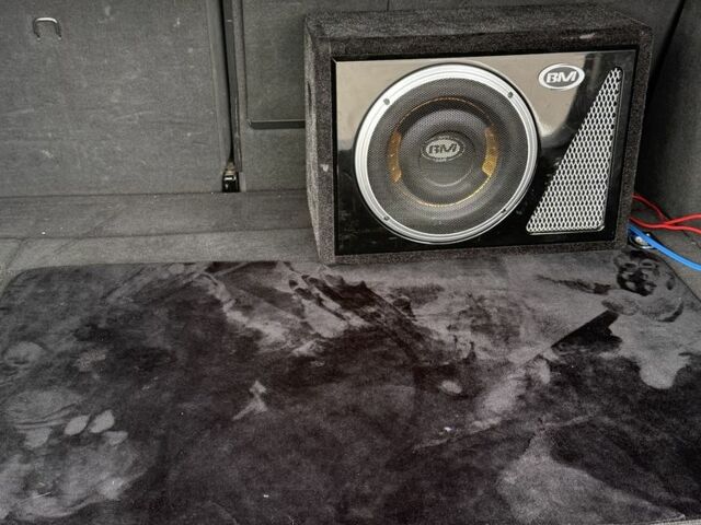 Черный Фольксваген Туарег, объемом двигателя 3 л и пробегом 263 тыс. км за 12500 $, фото 19 на Automoto.ua