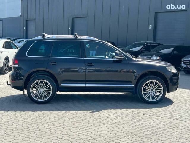 Черный Фольксваген Туарег, объемом двигателя 2.5 л и пробегом 336 тыс. км за 11990 $, фото 9 на Automoto.ua