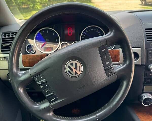 Чорний Фольксваген Туарег, об'ємом двигуна 2.97 л та пробігом 110 тис. км за 12900 $, фото 22 на Automoto.ua