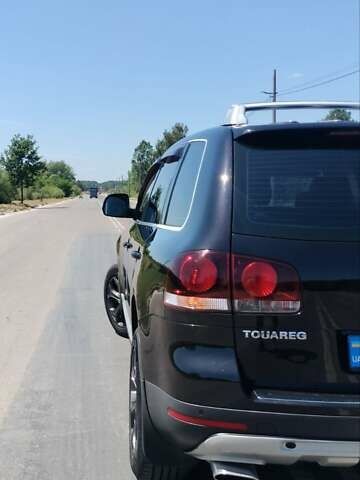 Черный Фольксваген Туарег, объемом двигателя 2.97 л и пробегом 344 тыс. км за 10950 $, фото 34 на Automoto.ua