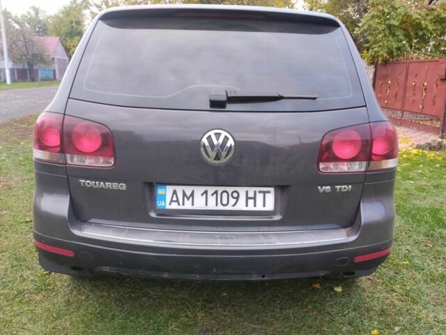 Черный Фольксваген Туарег, объемом двигателя 3 л и пробегом 300 тыс. км за 9300 $, фото 8 на Automoto.ua
