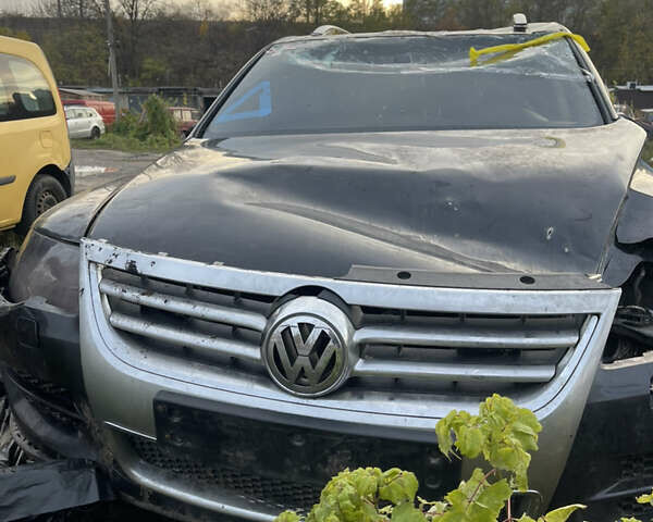 Черный Фольксваген Туарег, объемом двигателя 2.99 л и пробегом 270 тыс. км за 7450 $, фото 3 на Automoto.ua