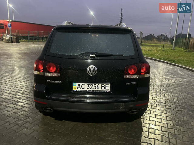 Черный Фольксваген Туарег, объемом двигателя 2.97 л и пробегом 159 тыс. км за 13800 $, фото 5 на Automoto.ua