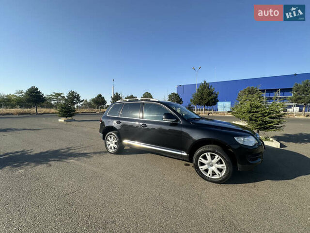 Черный Фольксваген Туарег, объемом двигателя 2.99 л и пробегом 342 тыс. км за 9122 $, фото 5 на Automoto.ua