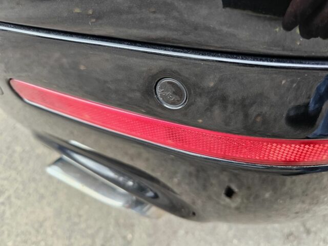 Черный Фольксваген Туарег, объемом двигателя 3.6 л и пробегом 250 тыс. км за 10700 $, фото 4 на Automoto.ua