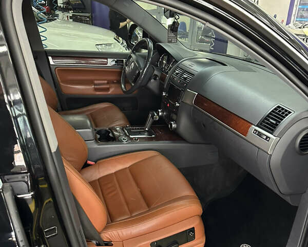 Чорний Фольксваген Туарег, об'ємом двигуна 2.97 л та пробігом 315 тис. км за 10700 $, фото 12 на Automoto.ua