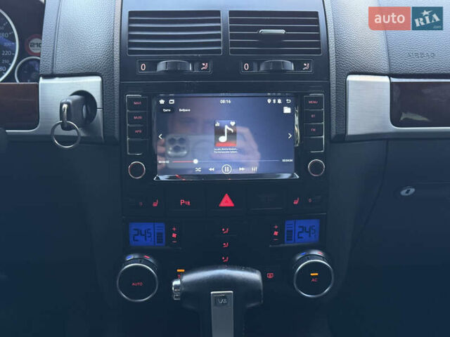 Черный Фольксваген Туарег, объемом двигателя 3 л и пробегом 314 тыс. км за 10500 $, фото 30 на Automoto.ua