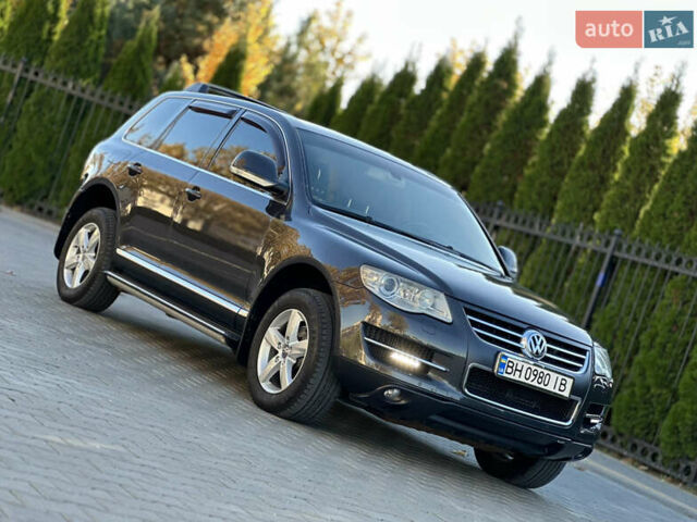 Черный Фольксваген Туарег, объемом двигателя 2.97 л и пробегом 240 тыс. км за 12200 $, фото 14 на Automoto.ua