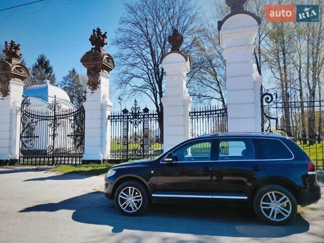 Черный Фольксваген Туарег, объемом двигателя 4.2 л и пробегом 200 тыс. км за 11500 $, фото 8 на Automoto.ua