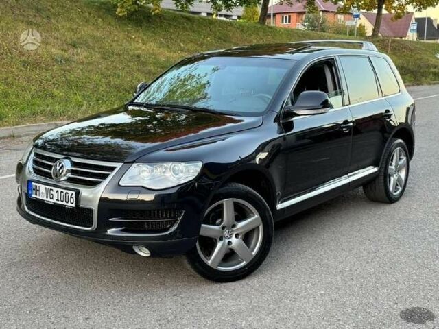 Черный Фольксваген Туарег, объемом двигателя 0 л и пробегом 280 тыс. км за 3100 $, фото 5 на Automoto.ua