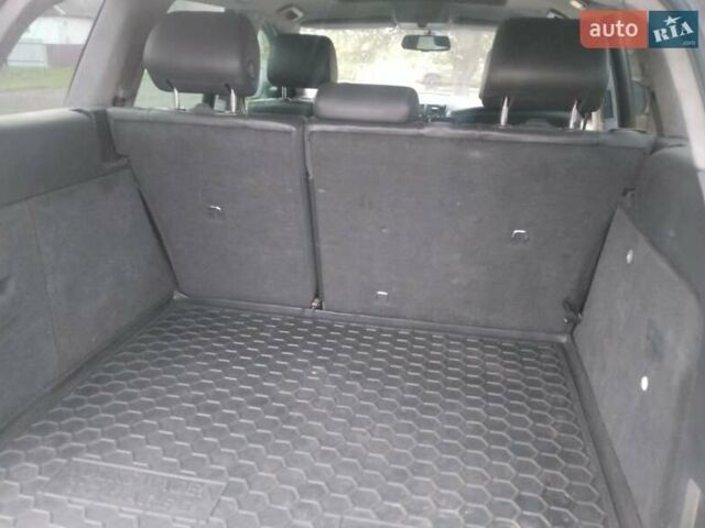 Черный Фольксваген Туарег, объемом двигателя 3 л и пробегом 300 тыс. км за 9300 $, фото 11 на Automoto.ua