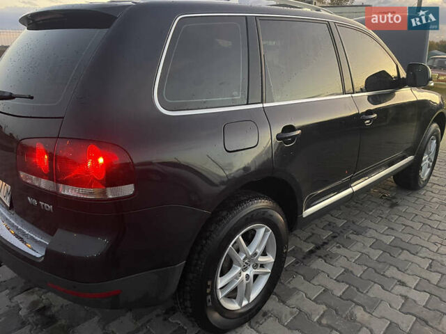 Черный Фольксваген Туарег, объемом двигателя 2.97 л и пробегом 279 тыс. км за 11000 $, фото 15 на Automoto.ua