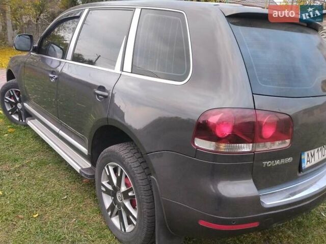 Черный Фольксваген Туарег, объемом двигателя 3 л и пробегом 300 тыс. км за 9300 $, фото 4 на Automoto.ua