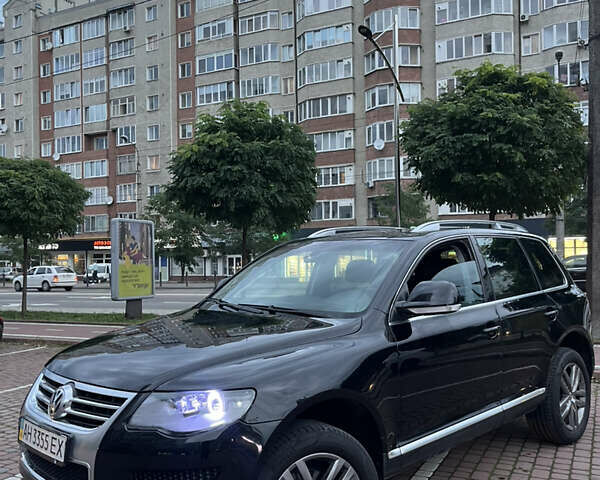Черный Фольксваген Туарег, объемом двигателя 2.97 л и пробегом 287 тыс. км за 10900 $, фото 1 на Automoto.ua