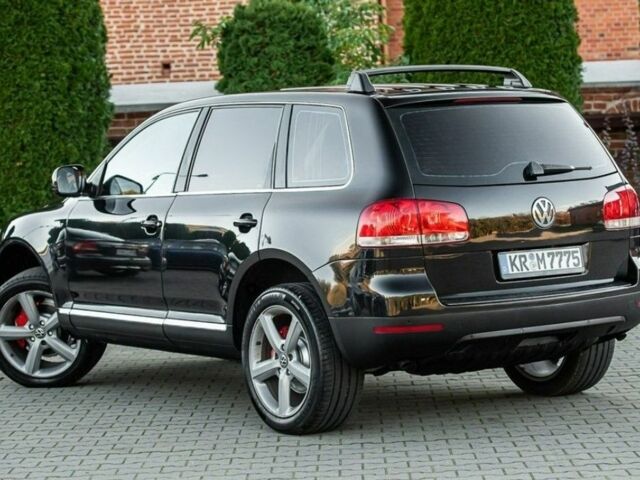 Черный Фольксваген Туарег, объемом двигателя 3 л и пробегом 240 тыс. км за 4000 $, фото 7 на Automoto.ua