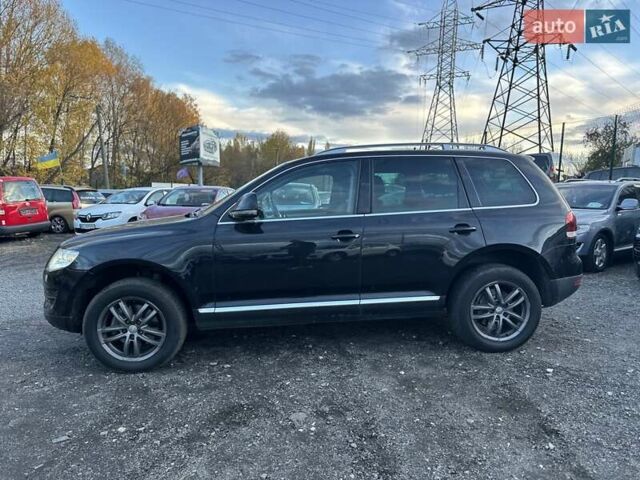 Чорний Фольксваген Туарег, об'ємом двигуна 3 л та пробігом 340 тис. км за 10900 $, фото 14 на Automoto.ua