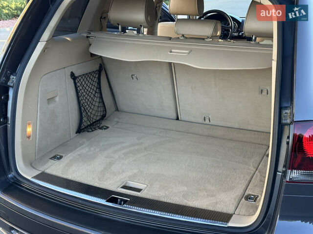 Черный Фольксваген Туарег, объемом двигателя 2.97 л и пробегом 240 тыс. км за 12200 $, фото 28 на Automoto.ua