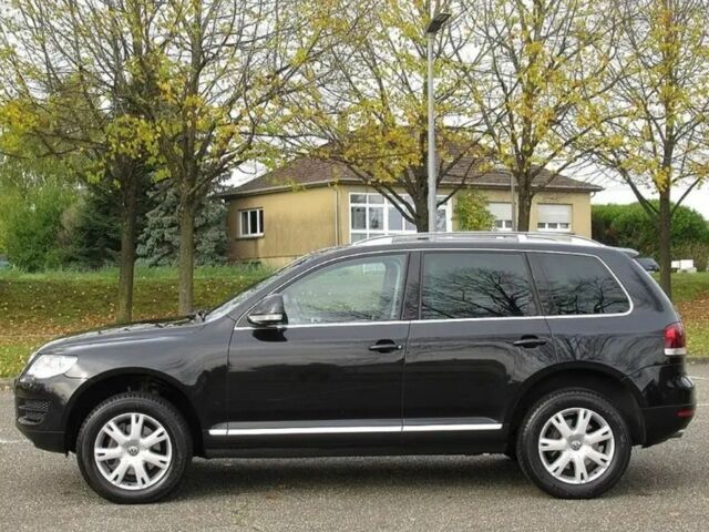 Черный Фольксваген Туарег, объемом двигателя 0 л и пробегом 230 тыс. км за 3700 $, фото 5 на Automoto.ua