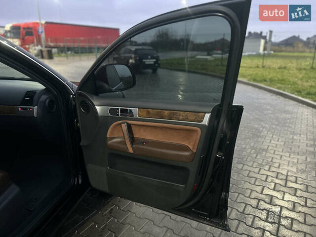 Черный Фольксваген Туарег, объемом двигателя 2.97 л и пробегом 159 тыс. км за 13800 $, фото 14 на Automoto.ua