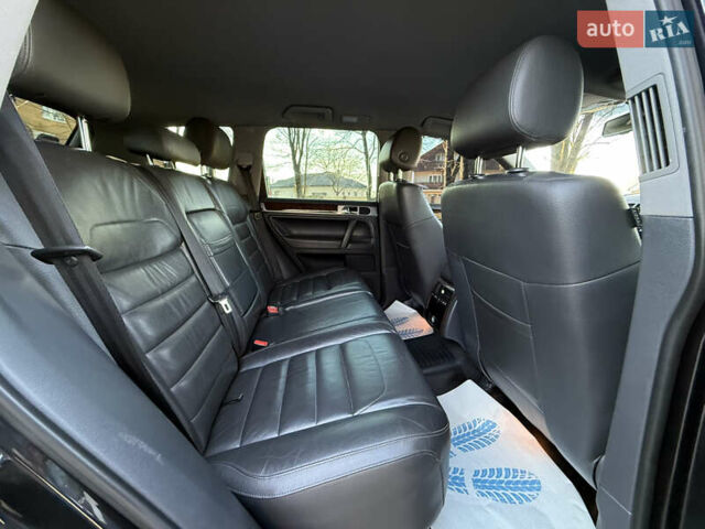 Черный Фольксваген Туарег, объемом двигателя 3 л и пробегом 314 тыс. км за 10500 $, фото 26 на Automoto.ua