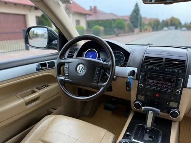 Черный Фольксваген Туарег, объемом двигателя 0 л и пробегом 259 тыс. км за 3500 $, фото 4 на Automoto.ua