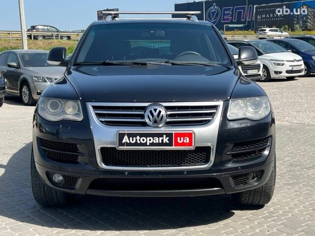 Черный Фольксваген Туарег, объемом двигателя 2.5 л и пробегом 336 тыс. км за 11990 $, фото 1 на Automoto.ua