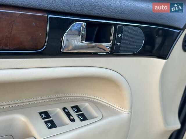 Черный Фольксваген Туарег, объемом двигателя 2.97 л и пробегом 240 тыс. км за 12200 $, фото 50 на Automoto.ua