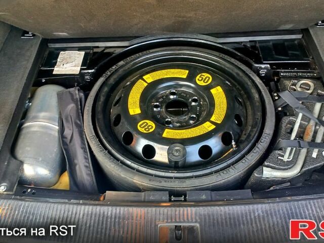 Чорний Фольксваген Туарег, об'ємом двигуна 3 л та пробігом 292 тис. км за 11500 $, фото 11 на Automoto.ua