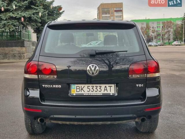 Черный Фольксваген Туарег, объемом двигателя 2.5 л и пробегом 268 тыс. км за 8850 $, фото 9 на Automoto.ua