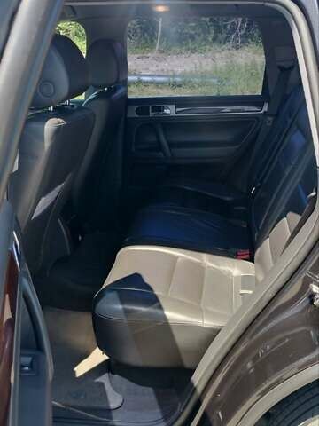 Черный Фольксваген Туарег, объемом двигателя 2.97 л и пробегом 344 тыс. км за 10950 $, фото 47 на Automoto.ua