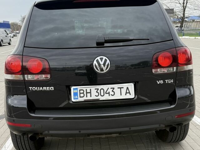 Черный Фольксваген Туарег, объемом двигателя 3 л и пробегом 263 тыс. км за 12500 $, фото 10 на Automoto.ua