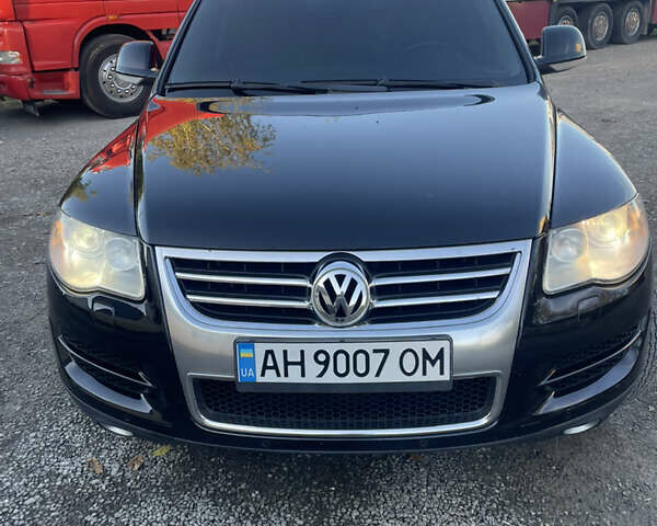 Черный Фольксваген Туарег, объемом двигателя 2.97 л и пробегом 279 тыс. км за 11000 $, фото 6 на Automoto.ua