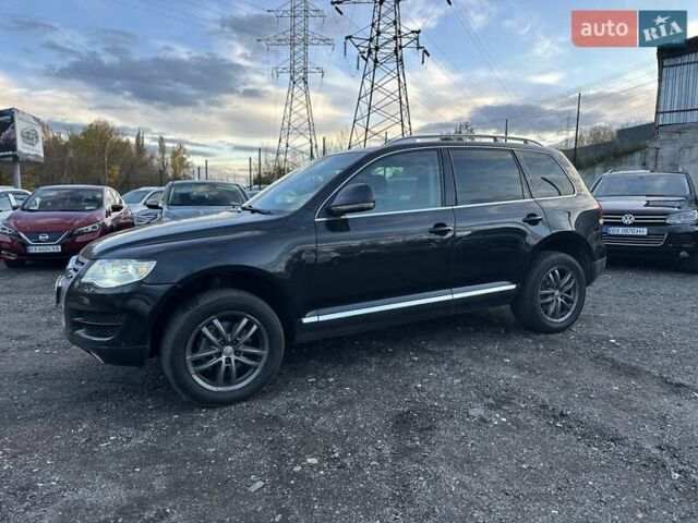 Чорний Фольксваген Туарег, об'ємом двигуна 3 л та пробігом 340 тис. км за 10900 $, фото 15 на Automoto.ua