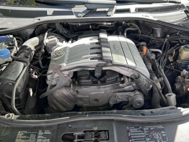 Черный Фольксваген Туарег, объемом двигателя 3.6 л и пробегом 242 тыс. км за 9500 $, фото 6 на Automoto.ua