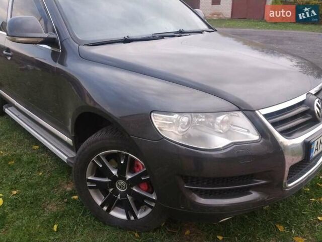 Черный Фольксваген Туарег, объемом двигателя 3 л и пробегом 300 тыс. км за 9300 $, фото 13 на Automoto.ua